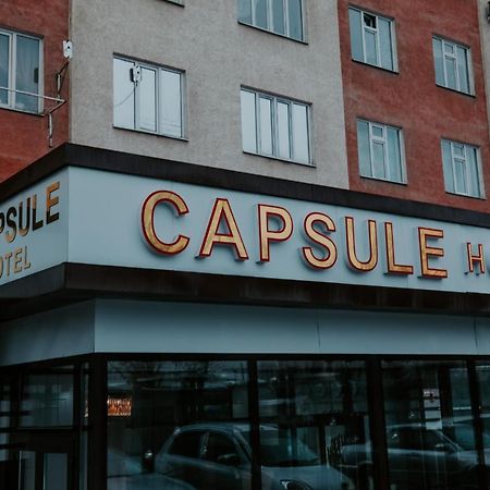 Capsule Hotel Osh Bagian luar foto